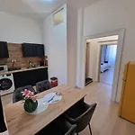 Oli Apartament *
